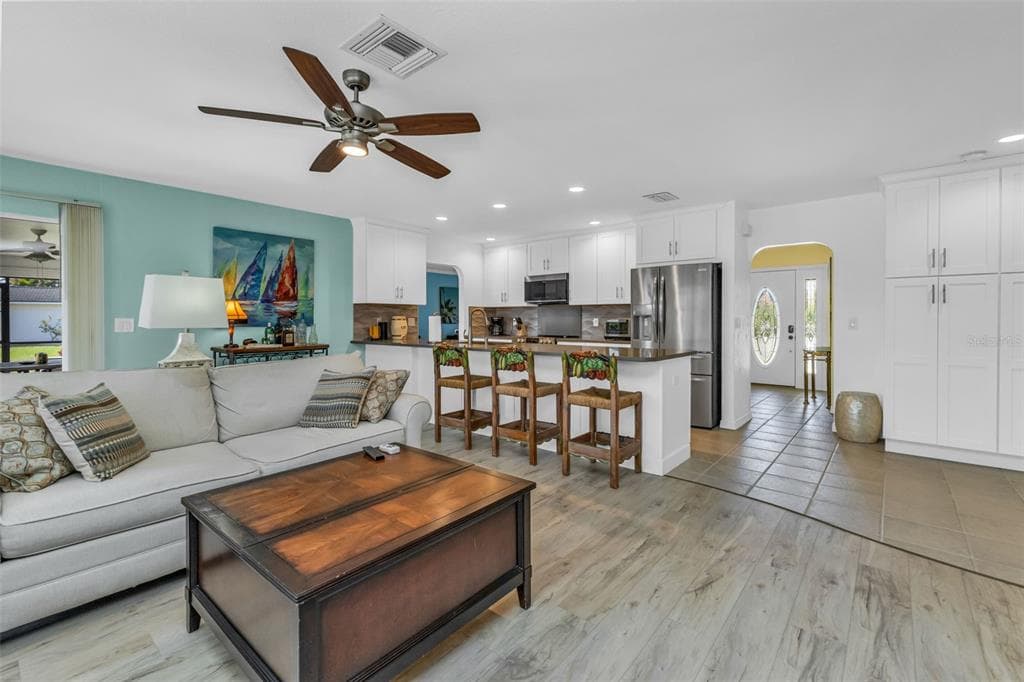 610 ELEUTHERA DRIVE photo 11