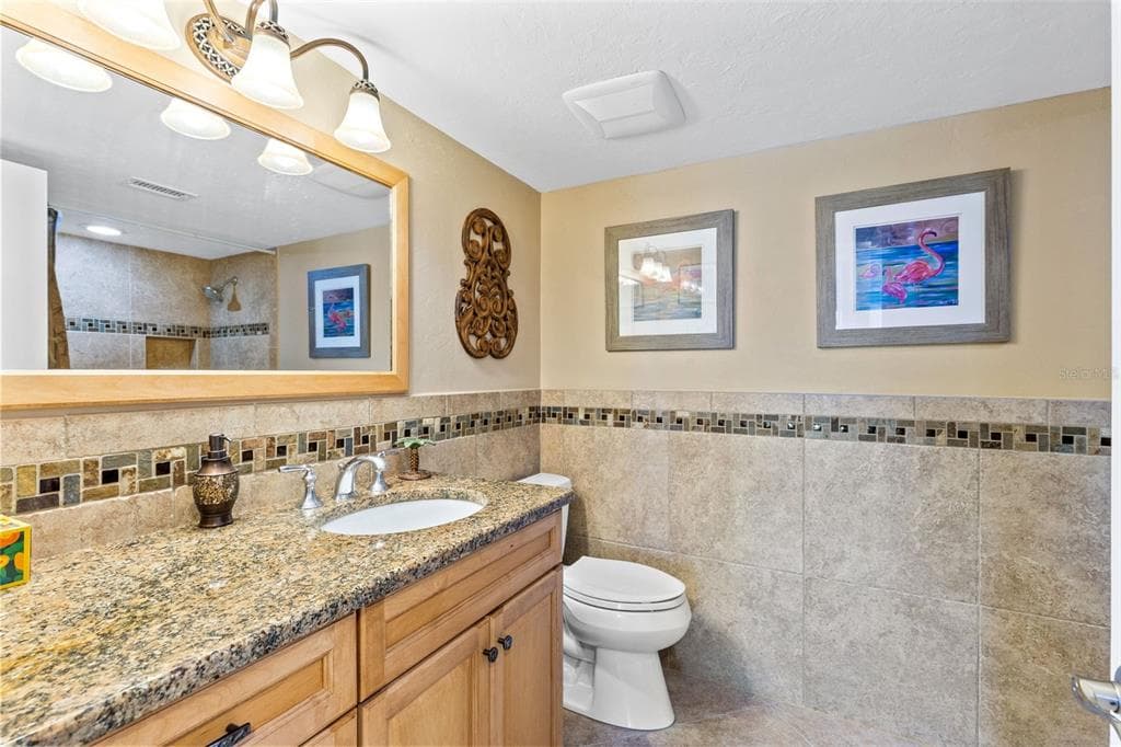 845 COLLIER COURT 306 photo 21