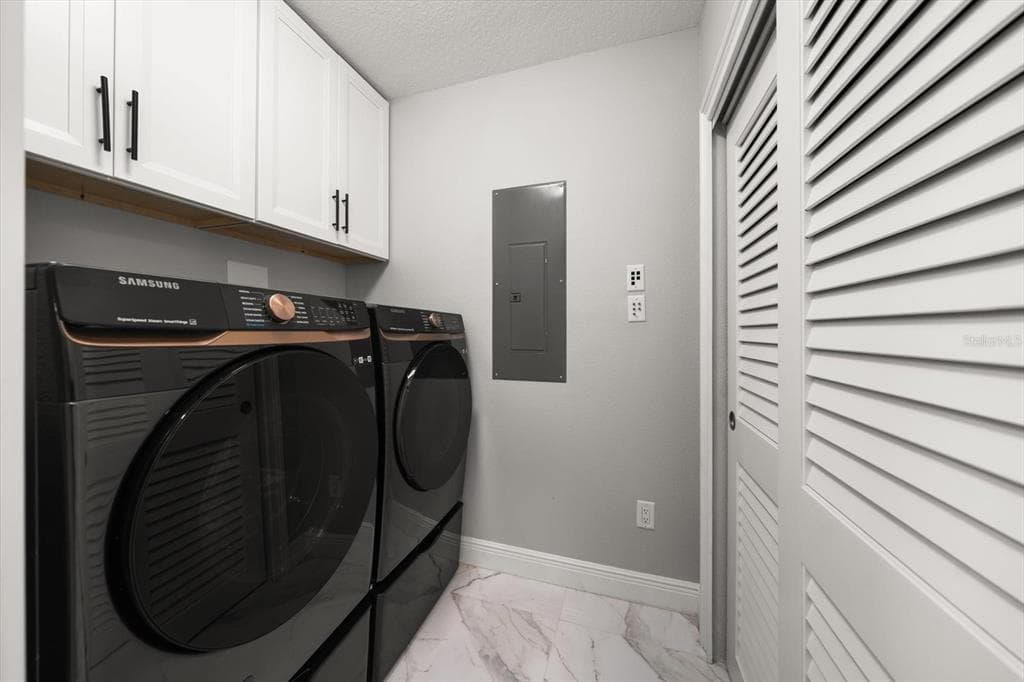 211 DOLPHIN POINT 303 photo 21