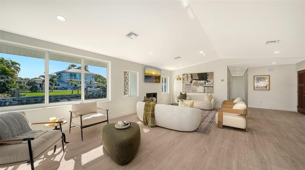 339 TREASURE BOAT WAY photo 20