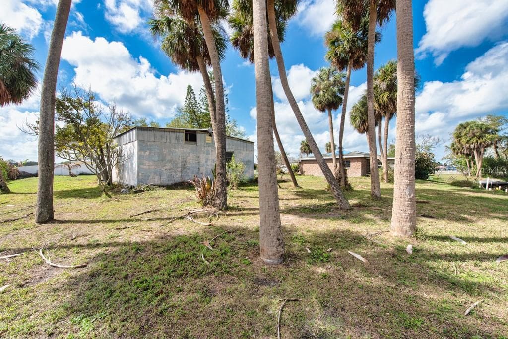 8848 W MILLPOINT ROAD photo 23
