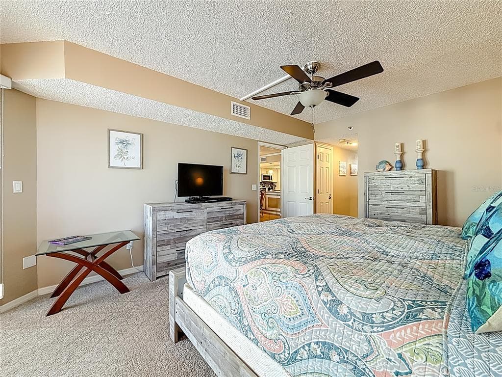 18400 GULF BOULEVARD 1312 photo 23