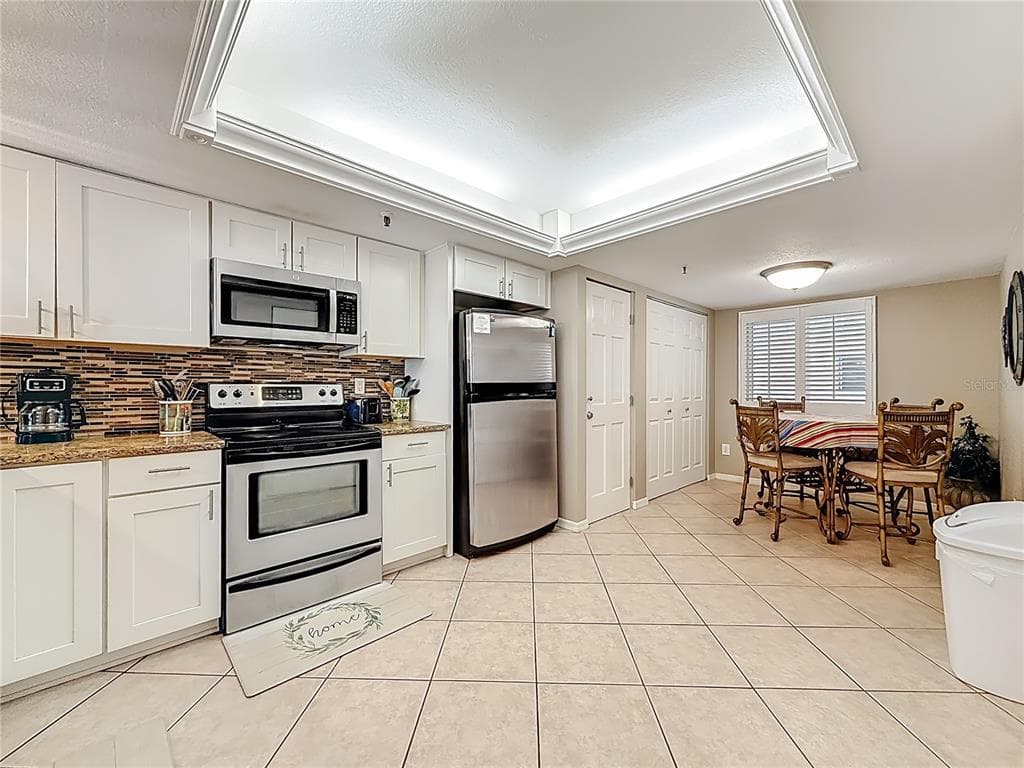 18400 GULF BOULEVARD 1312 photo 5