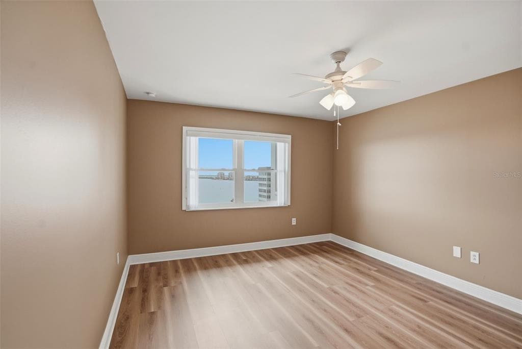 5108 BRITTANY DRIVE S 1006 photo 9