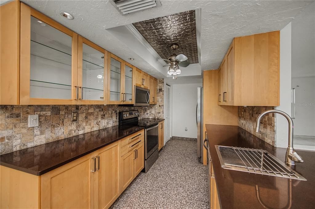 2479 ACHILLES STREET photo 13