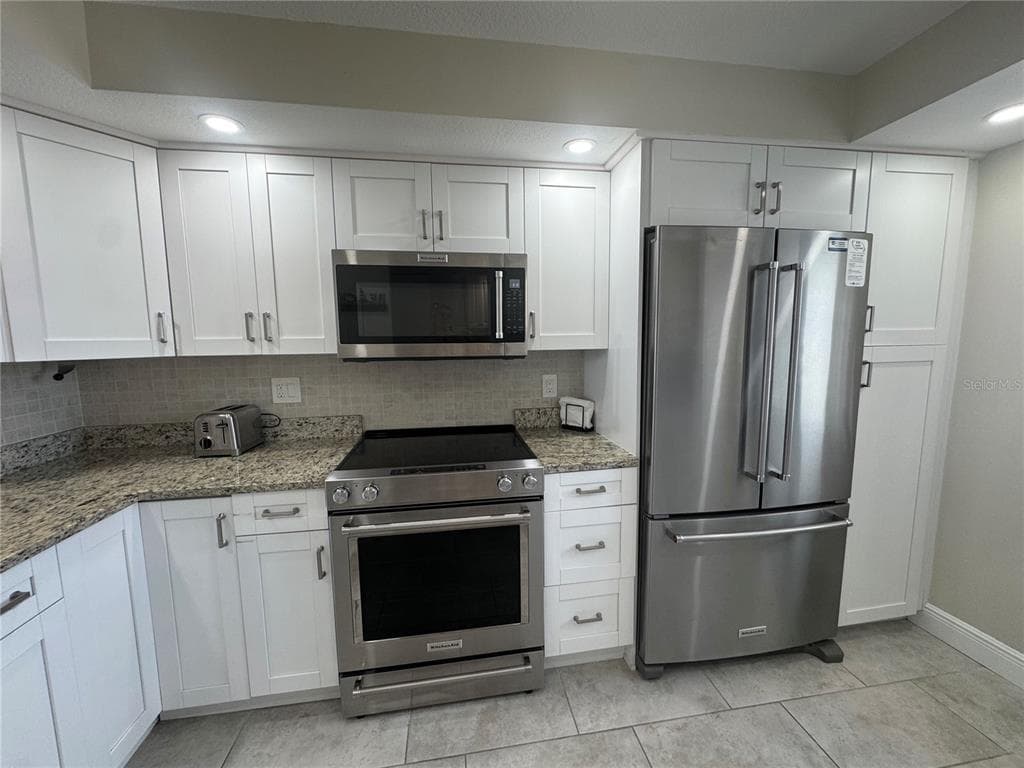15000 GULF BOULEVARD 1108 photo 10