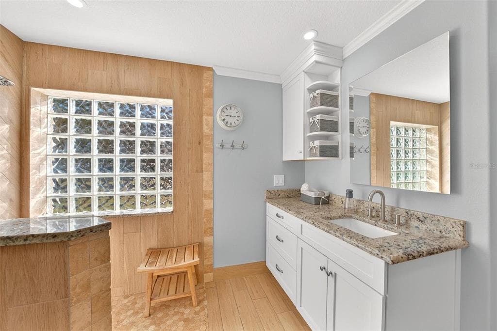 10220 BUMBLEBEE LANE photo 24