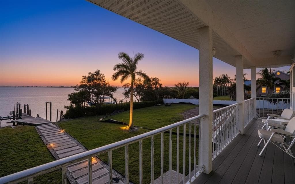 10218 46TH AVENUE W photo 3