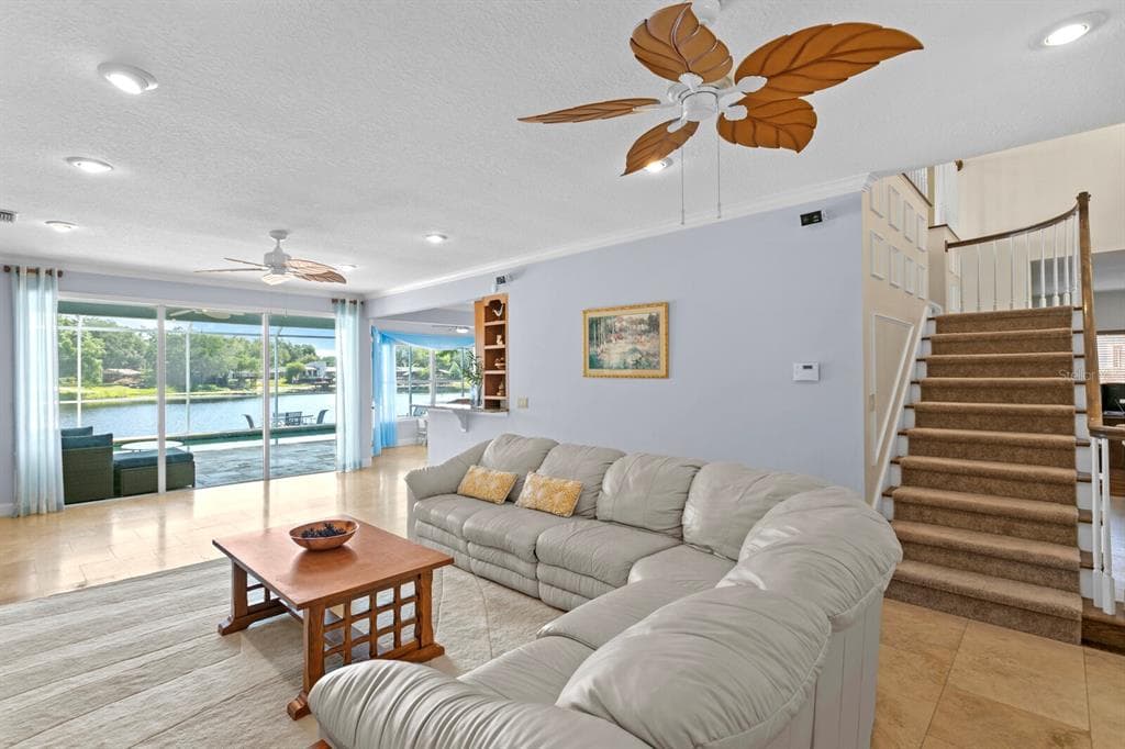 13548 LAKE MAGDALENE DRIVE photo 7