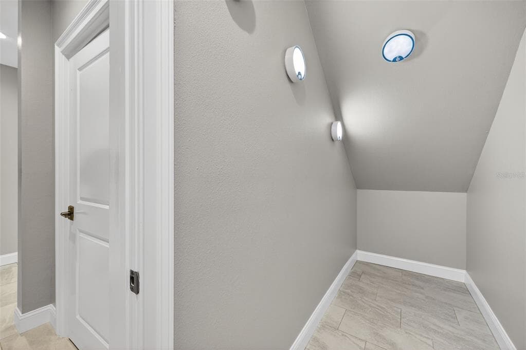 13 TREASURE LN photo 7