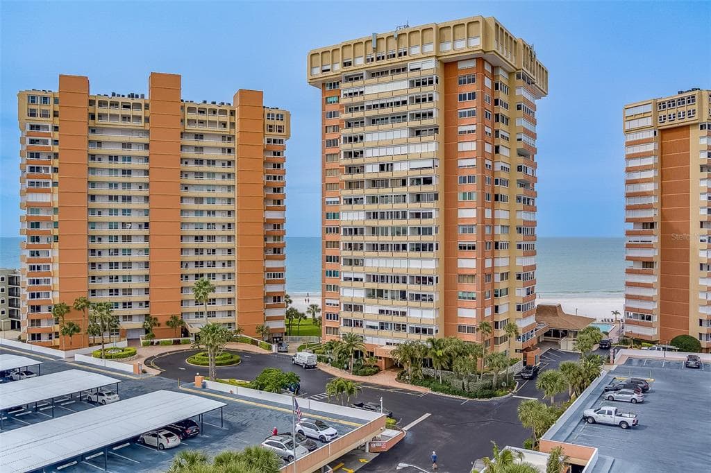 17920 GULF BOULEVARD 1408 photo 1