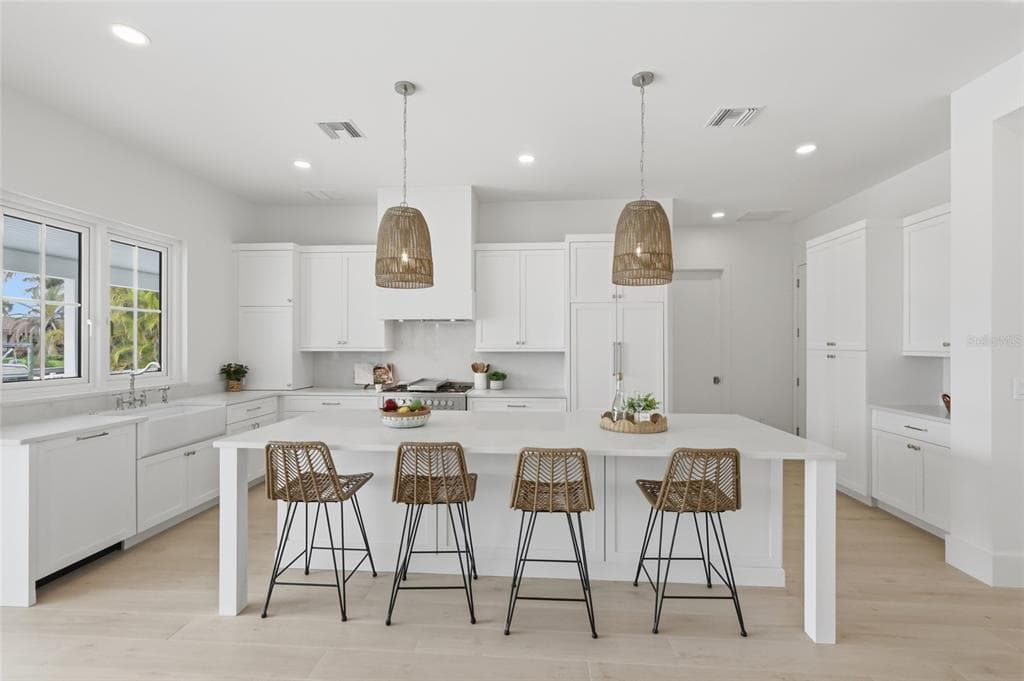 680 KEY ROYALE DRIVE photo 12