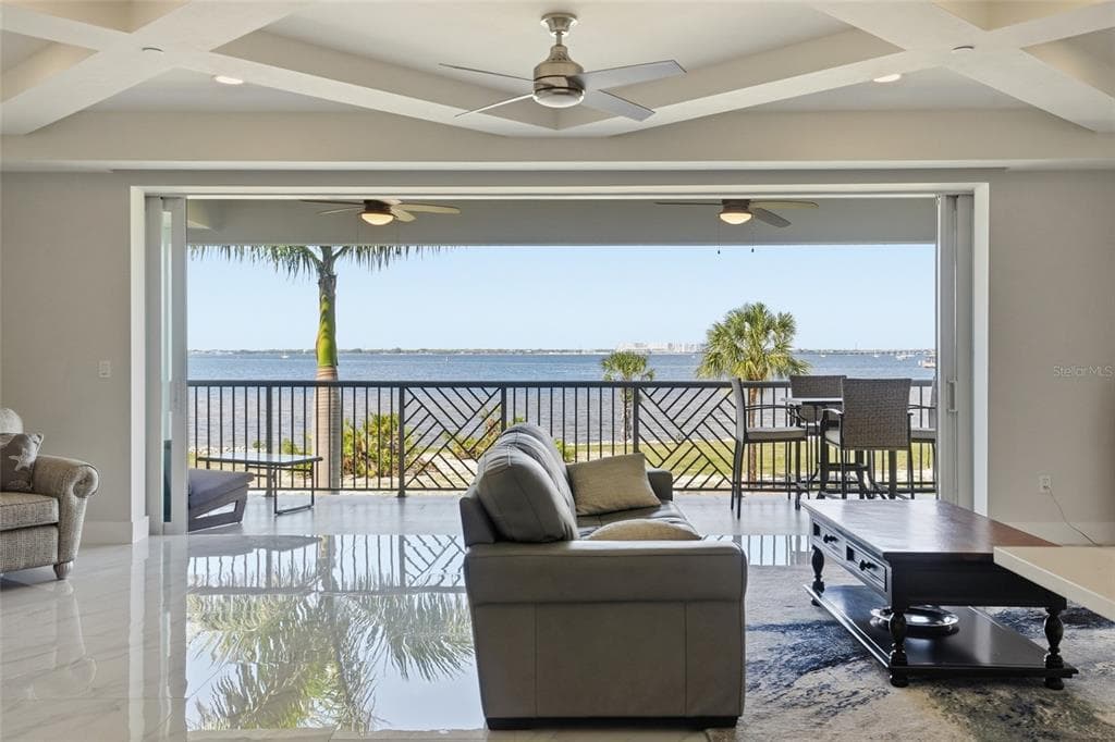 1425 PARK BEACH CIRCLE 124 photo 11