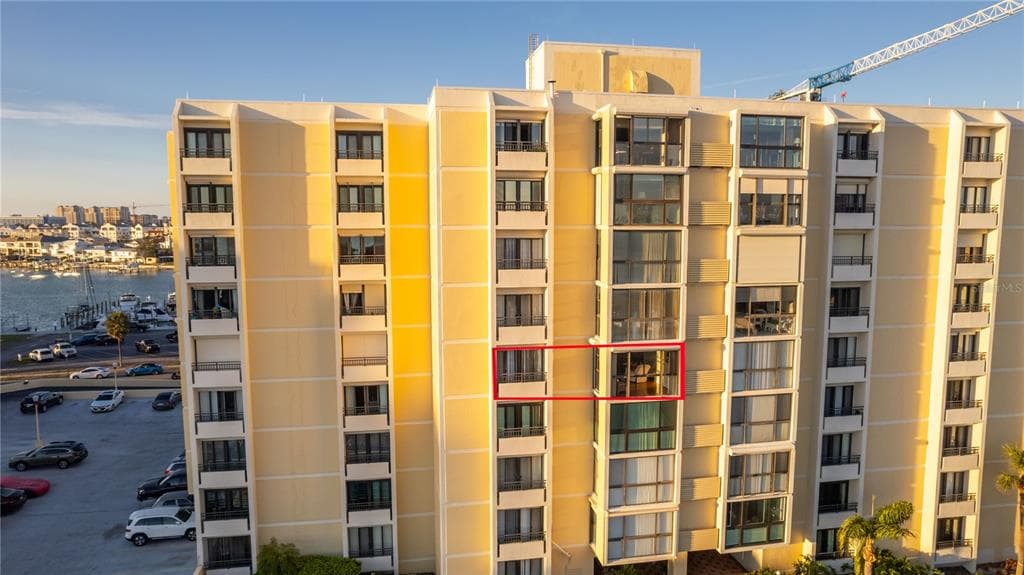 830 S GULFVIEW BOULEVARD 501 photo 7