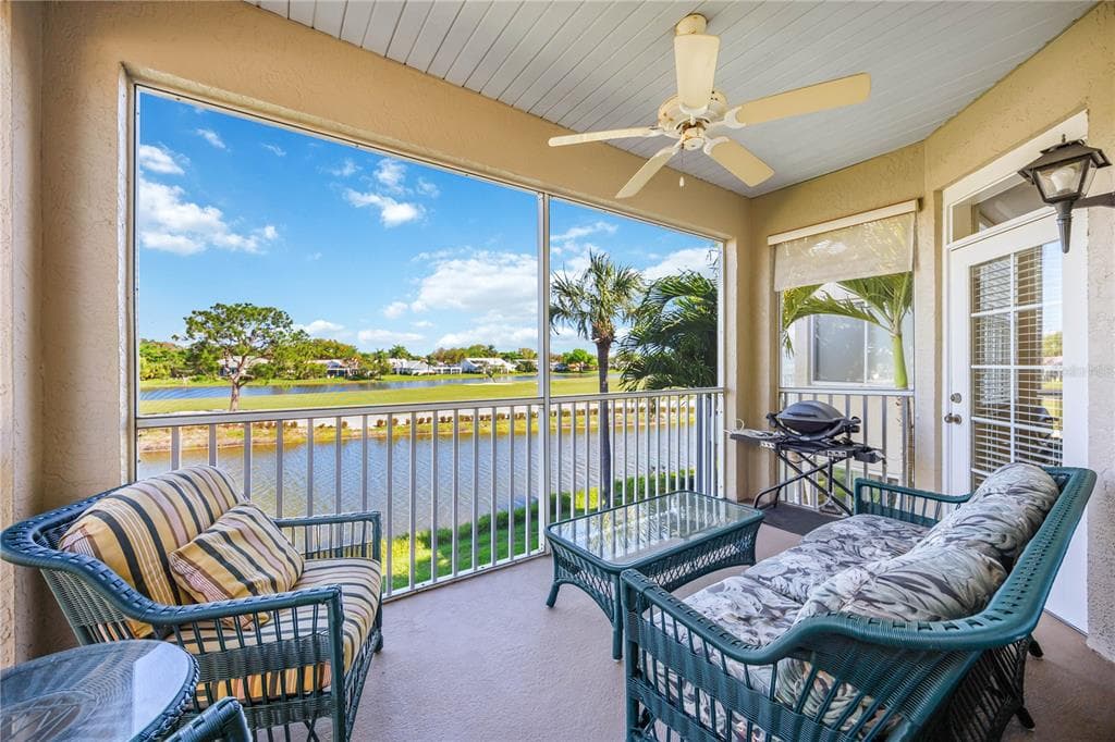 115 WOODBRIDGE DRIVE 201 photo 14