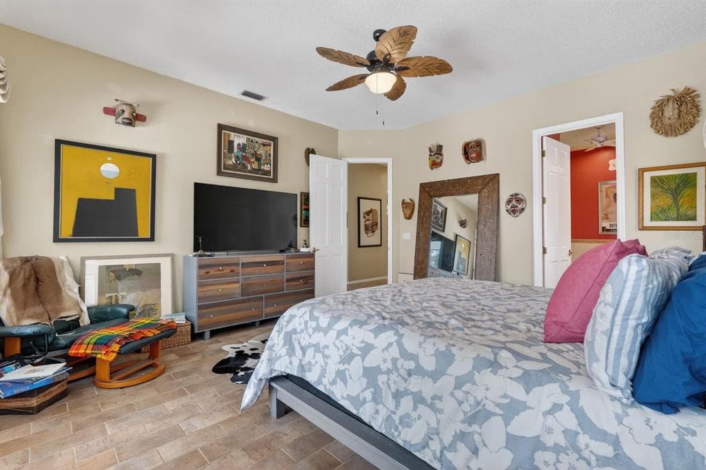 11 LAGUNA COURT photo 21