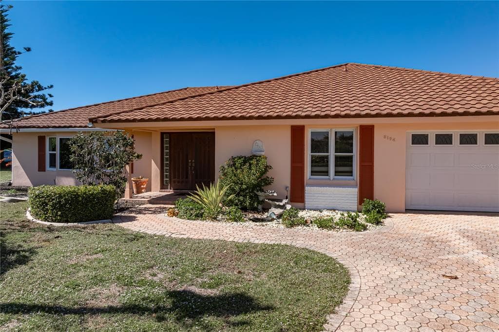 2194 BAYOU ROAD photo 18