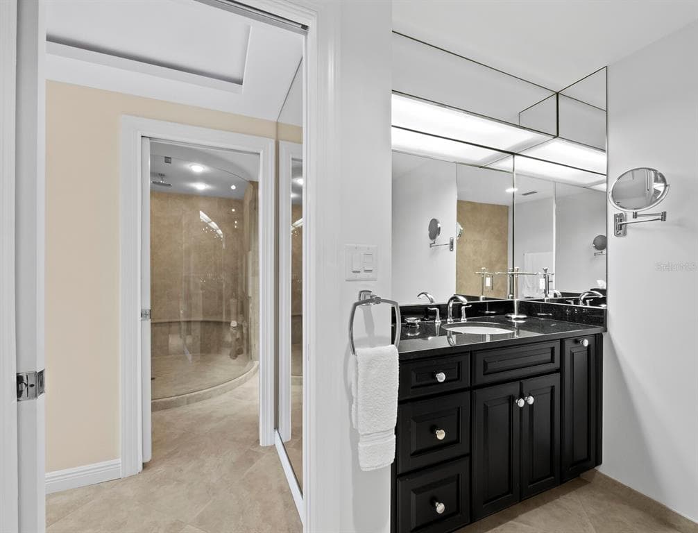 455 LONGBOAT CLUB ROAD 402 photo 16