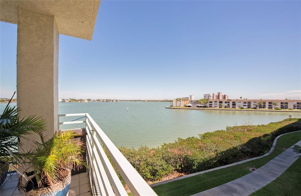 7979 SAILBOAT KEY BOULEVARD S 208 photo 6