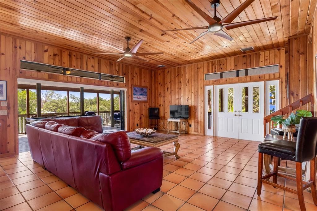 51 PALM DRIVE photo 7