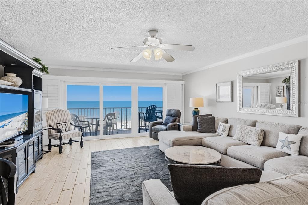 18500 GULF BOULEVARD 404 photo 11