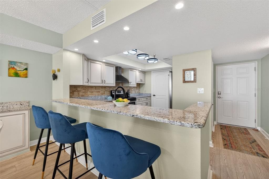 15316 GULF BOULEVARD 903 photo 7