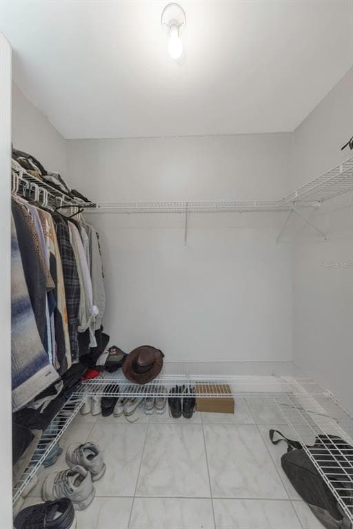 1819 SHORE DRIVE S 318 photo 22