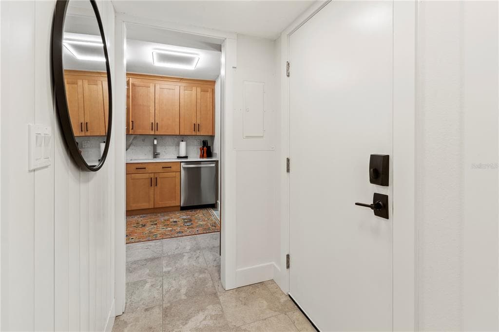 806 BAYPORT WAY 806 photo 5