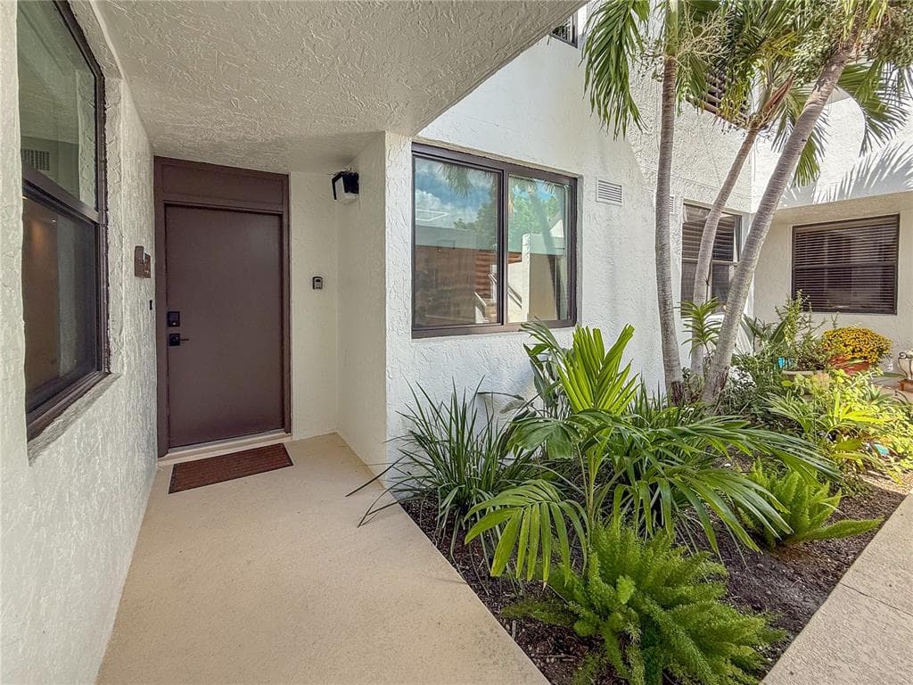 806 BAYPORT WAY 806 photo 4