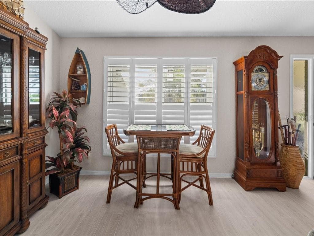 18350 VAN NUYS CIRCLE photo 10