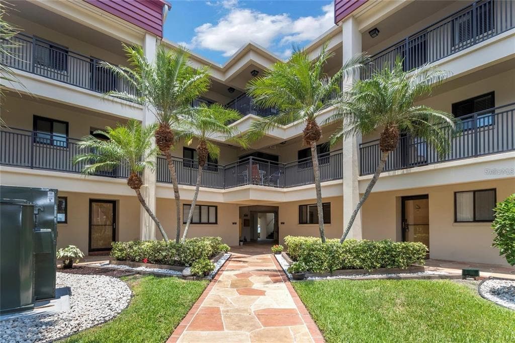 895 S GULFVIEW BOULEVARD 303 photo 1