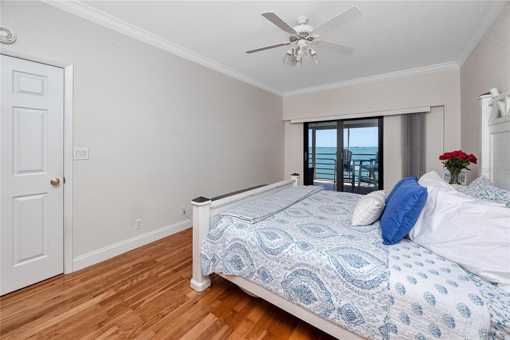 363 PINELLAS BAYWAY S 48 photo 23