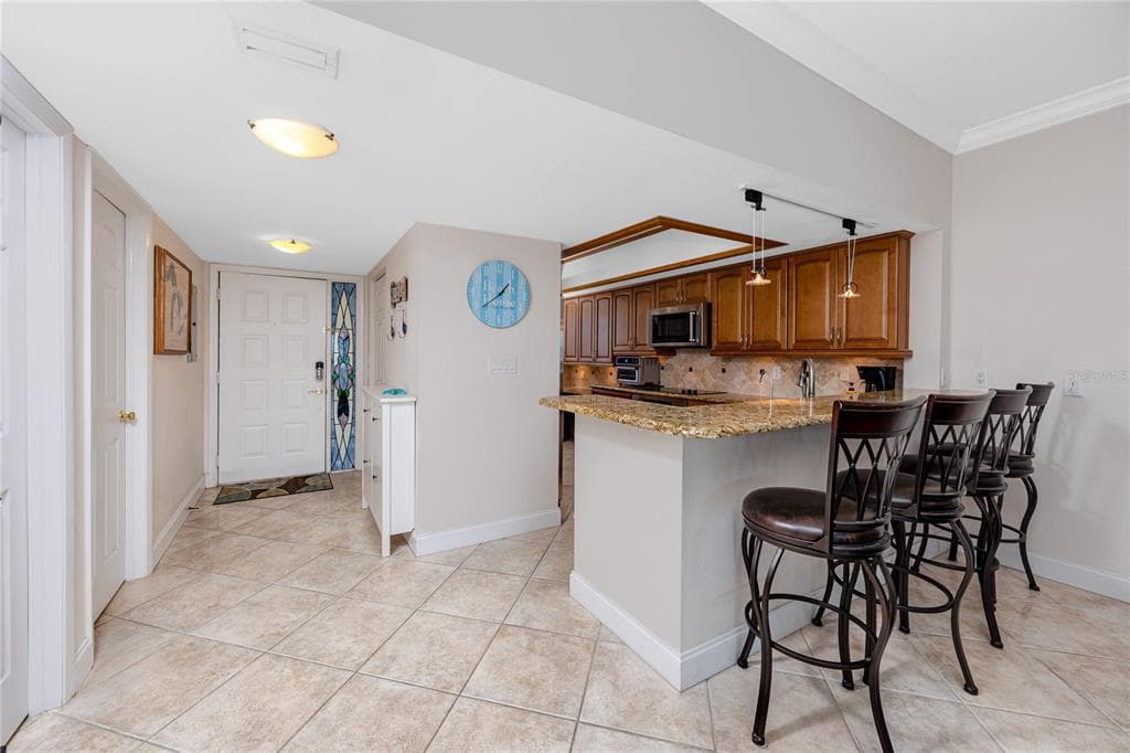 363 PINELLAS BAYWAY S 48 photo 15