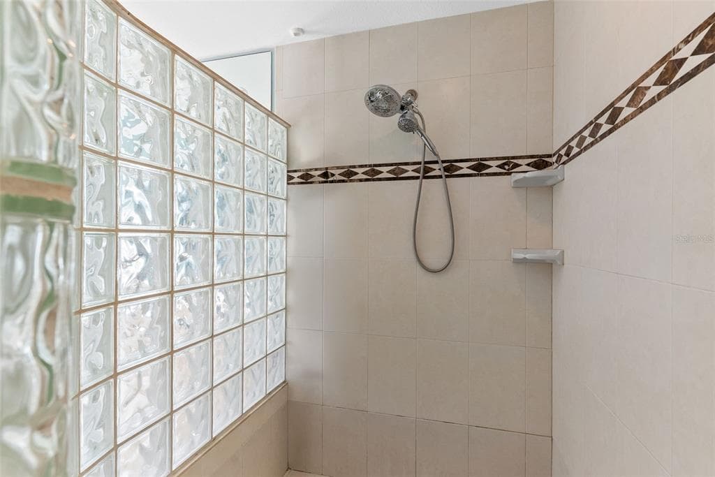 4731 COCONUT PALM CIRCLE NE photo 23
