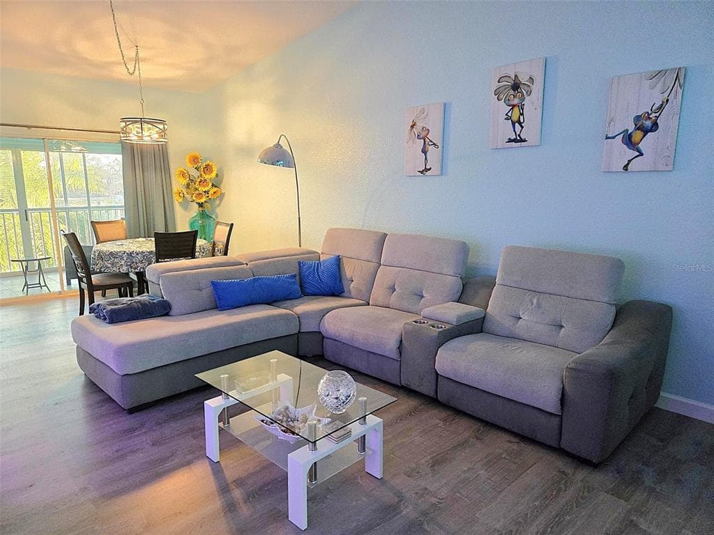 5725 GREENWOOD AVENUE 5201 photo 16