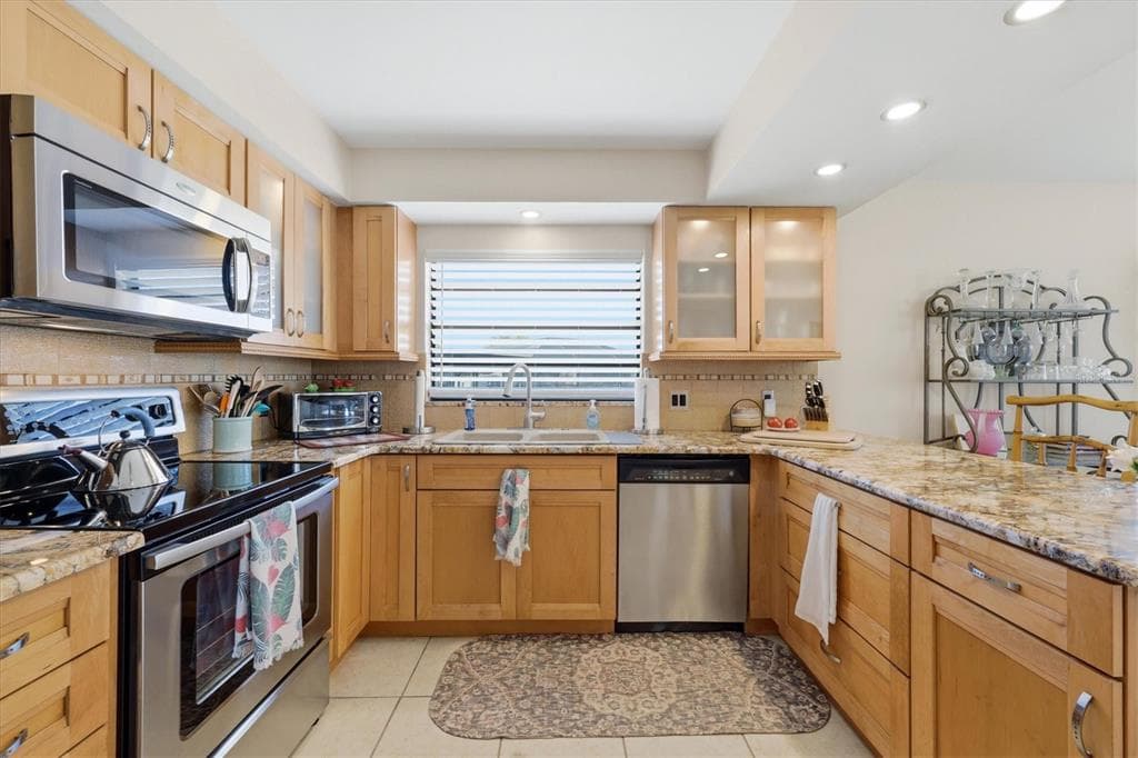 1052 KANT STREET photo 18