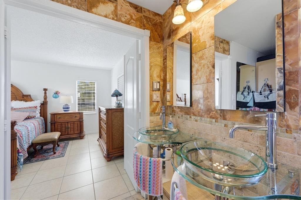 1052 KANT STREET photo 25