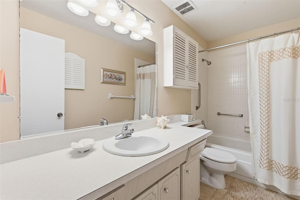 650 PINELLAS POINT DRIVE S 230 photo 10