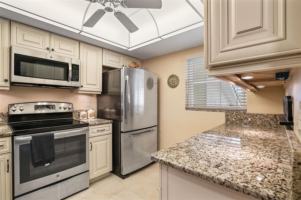 1100 CAPRI ISLES BOULEVARD 325 photo 12
