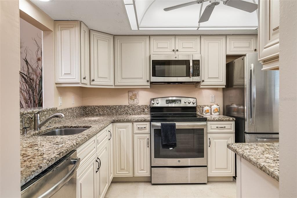 1100 CAPRI ISLES BOULEVARD 325 photo 11