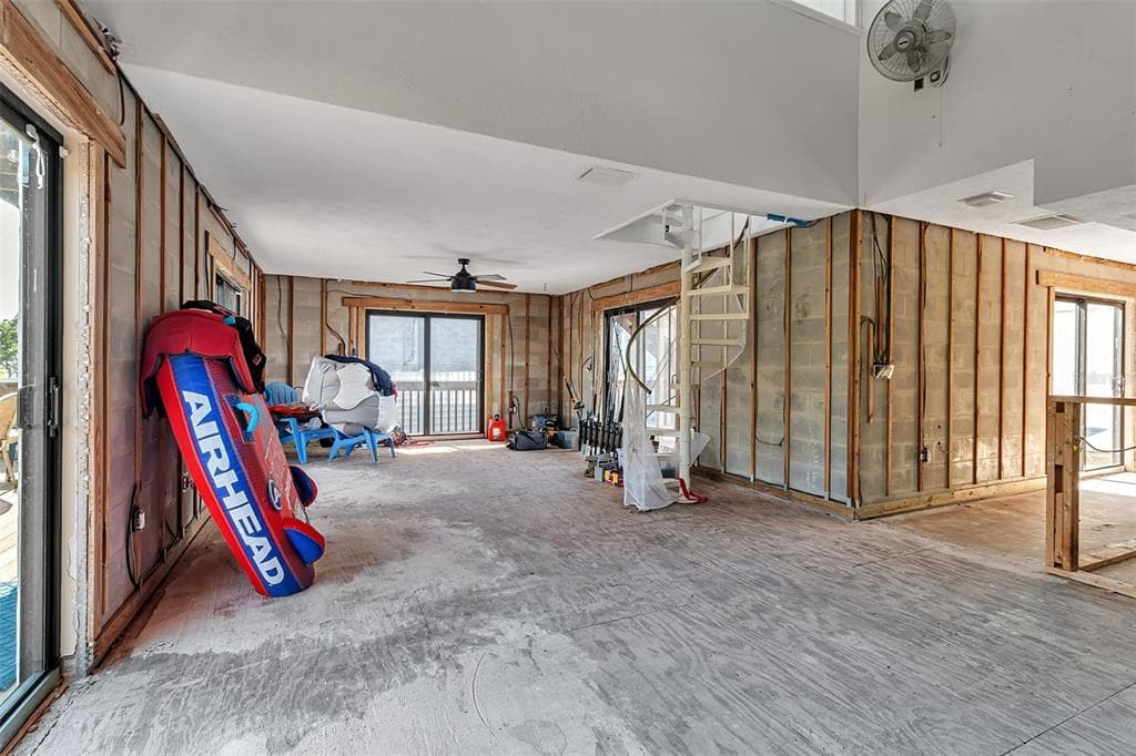 1040 SYLVAN DRIVE photo 18