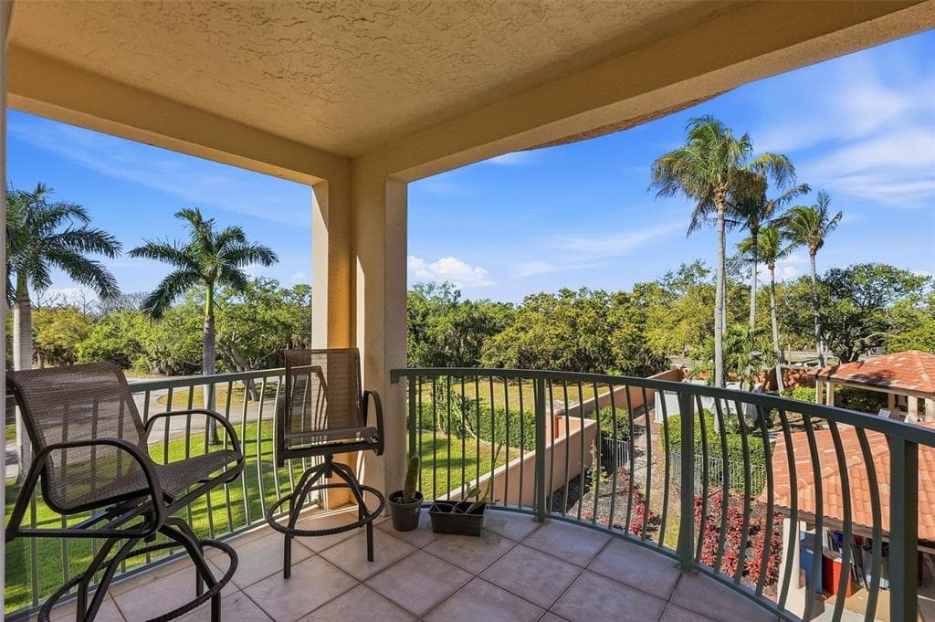1695 PINELLAS BAYWAY S E4 photo 6