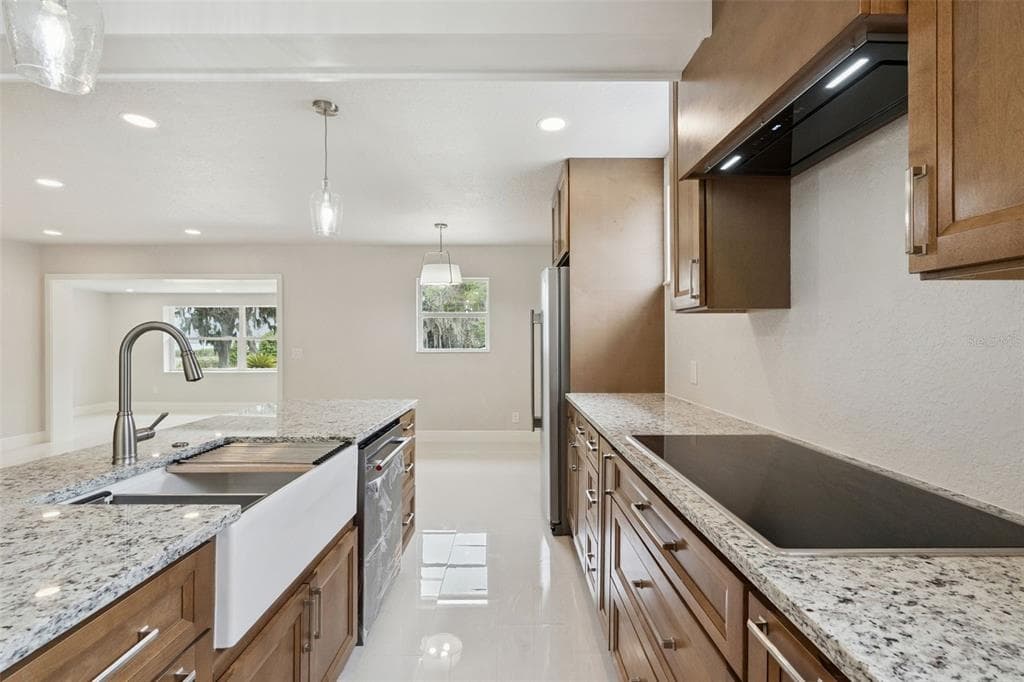 2316 N GRIFFIN DRIVE photo 8