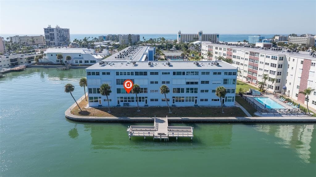 5555 GULF BOULEVARD 215 photo 17