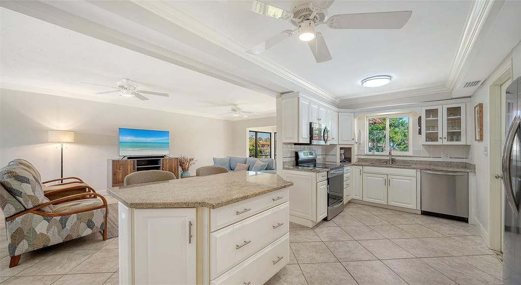 9538 AZURE COVE photo 10