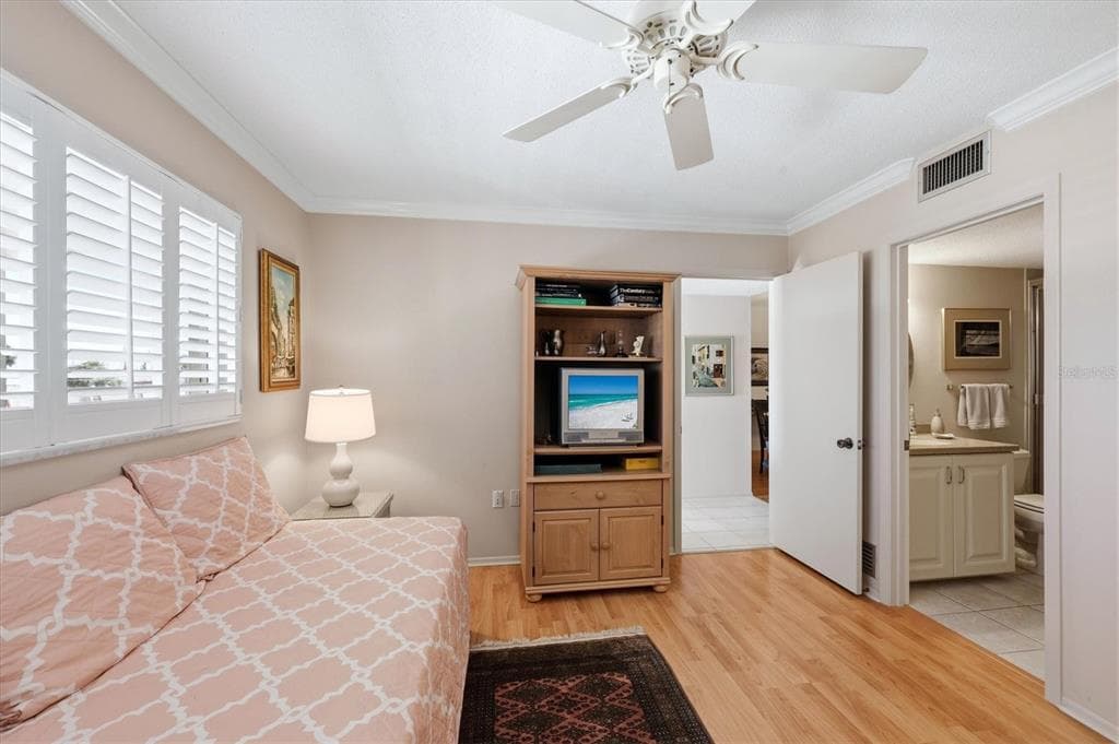 220 SANTA MARIA STREET 342 photo 25