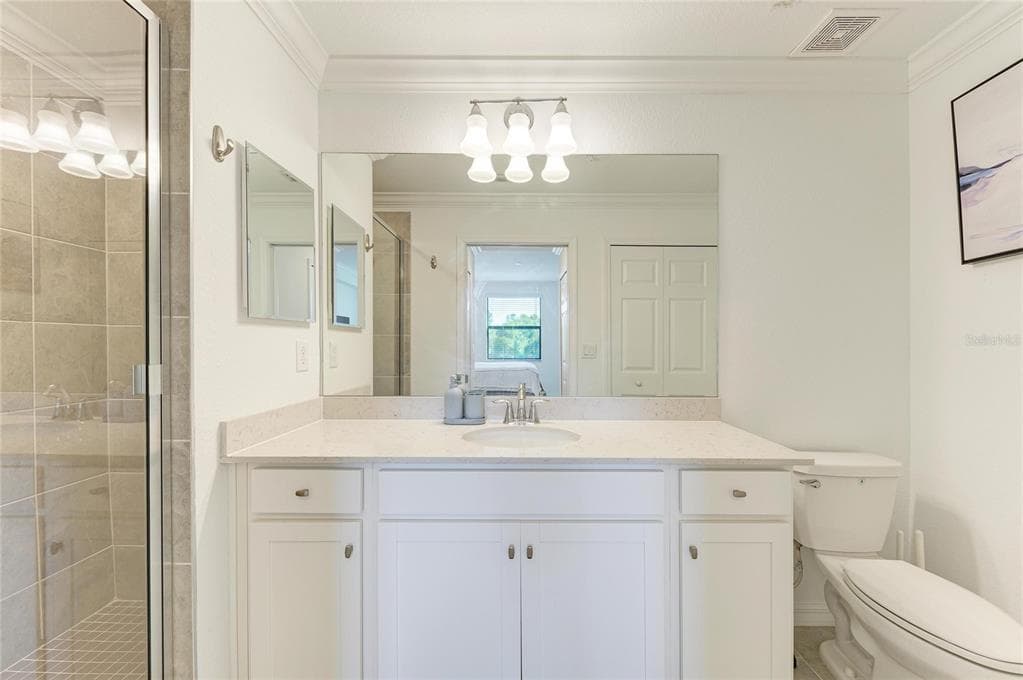 18114 GAWTHROP DRIVE 204 photo 25