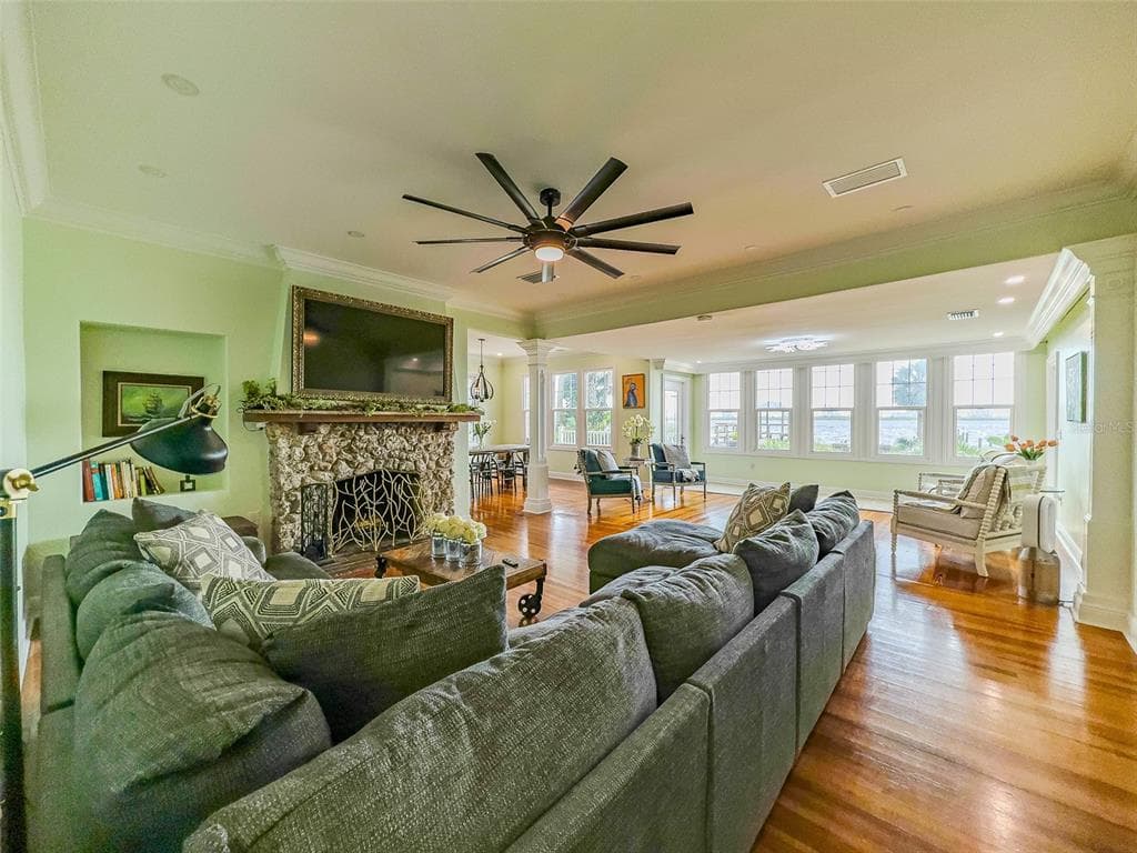 4946 HALIFAX DRIVE photo 19