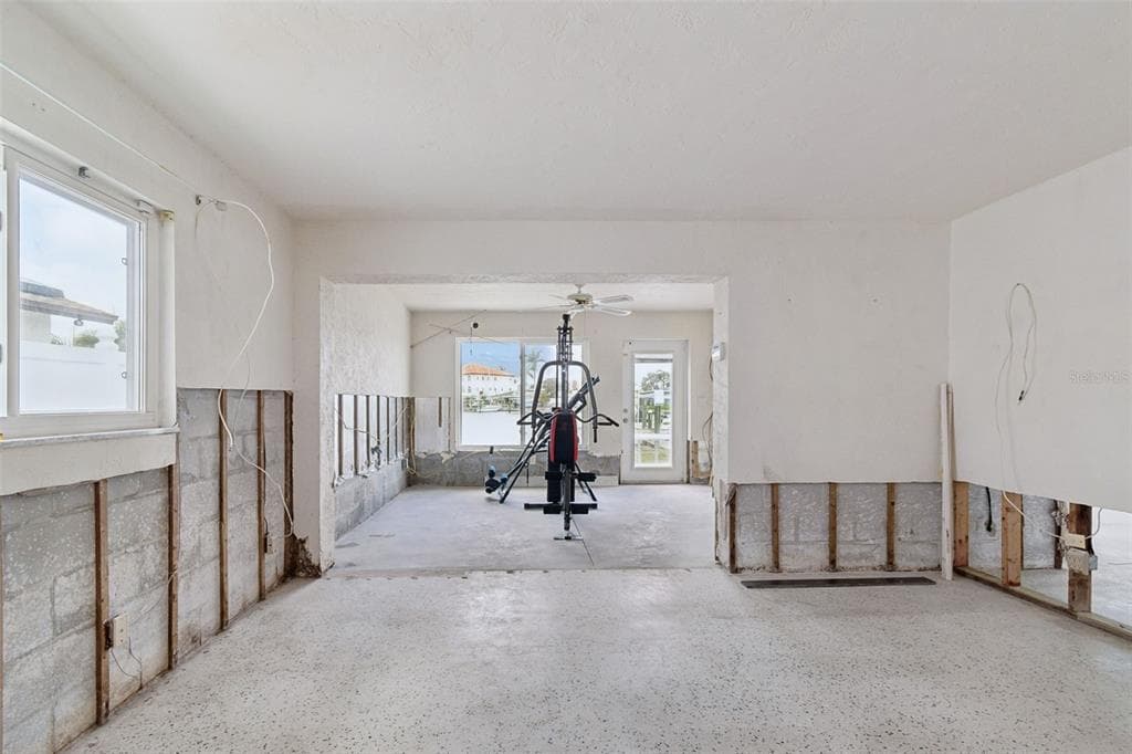 15 BELLEVUE DRIVE photo 21