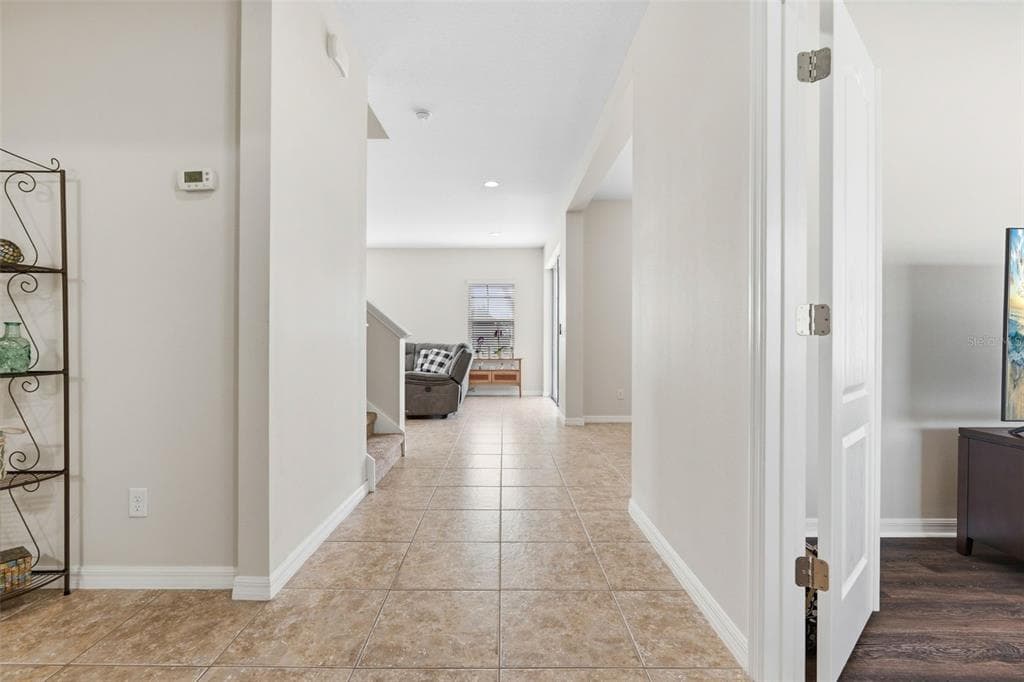 11904 FOREST PARK CIRCLE photo 10